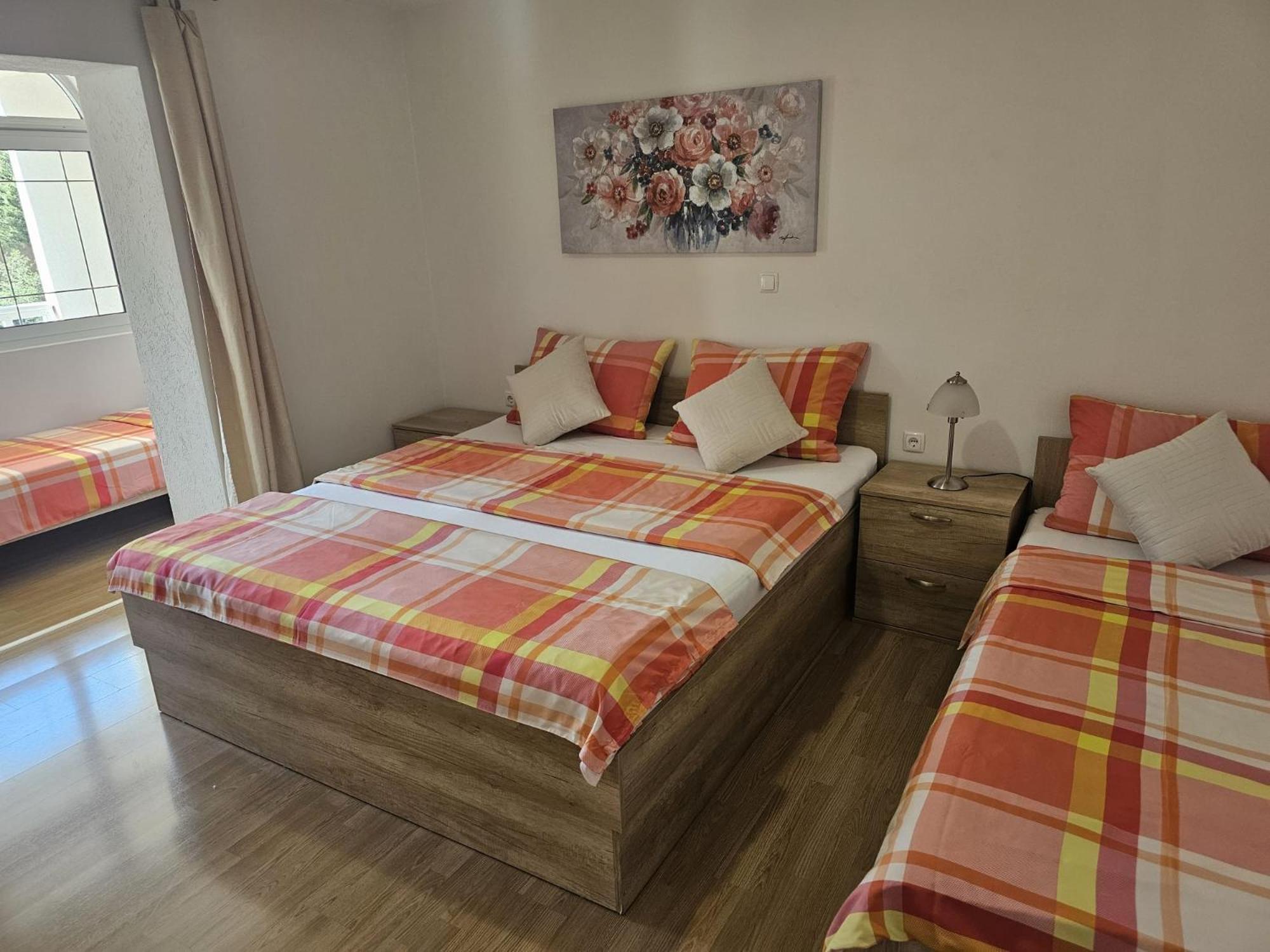 Apartments Kovac Makarska Room photo